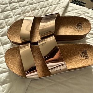 Reef brand bronze shiney sandals new size 9